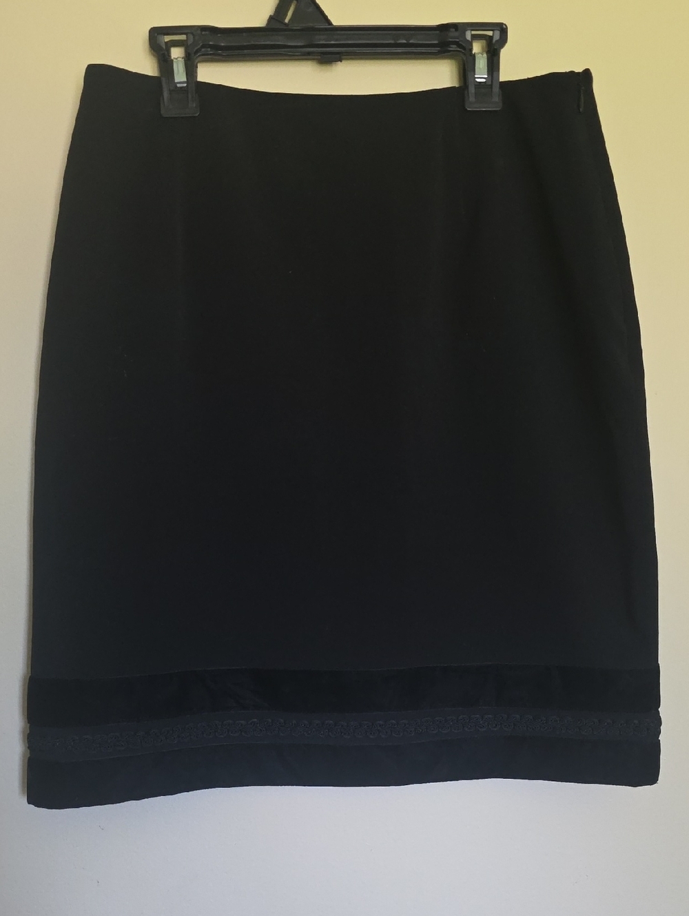 Tailor B. Moss Black Pencil Skirt with Hem Trim